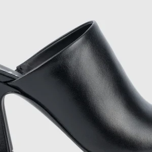 Sale Aquatalia Carmina Black